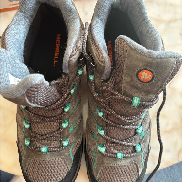 New Merrell Moab 2 Mid Waterproof Hiking Shoe - Picture 4 of 8